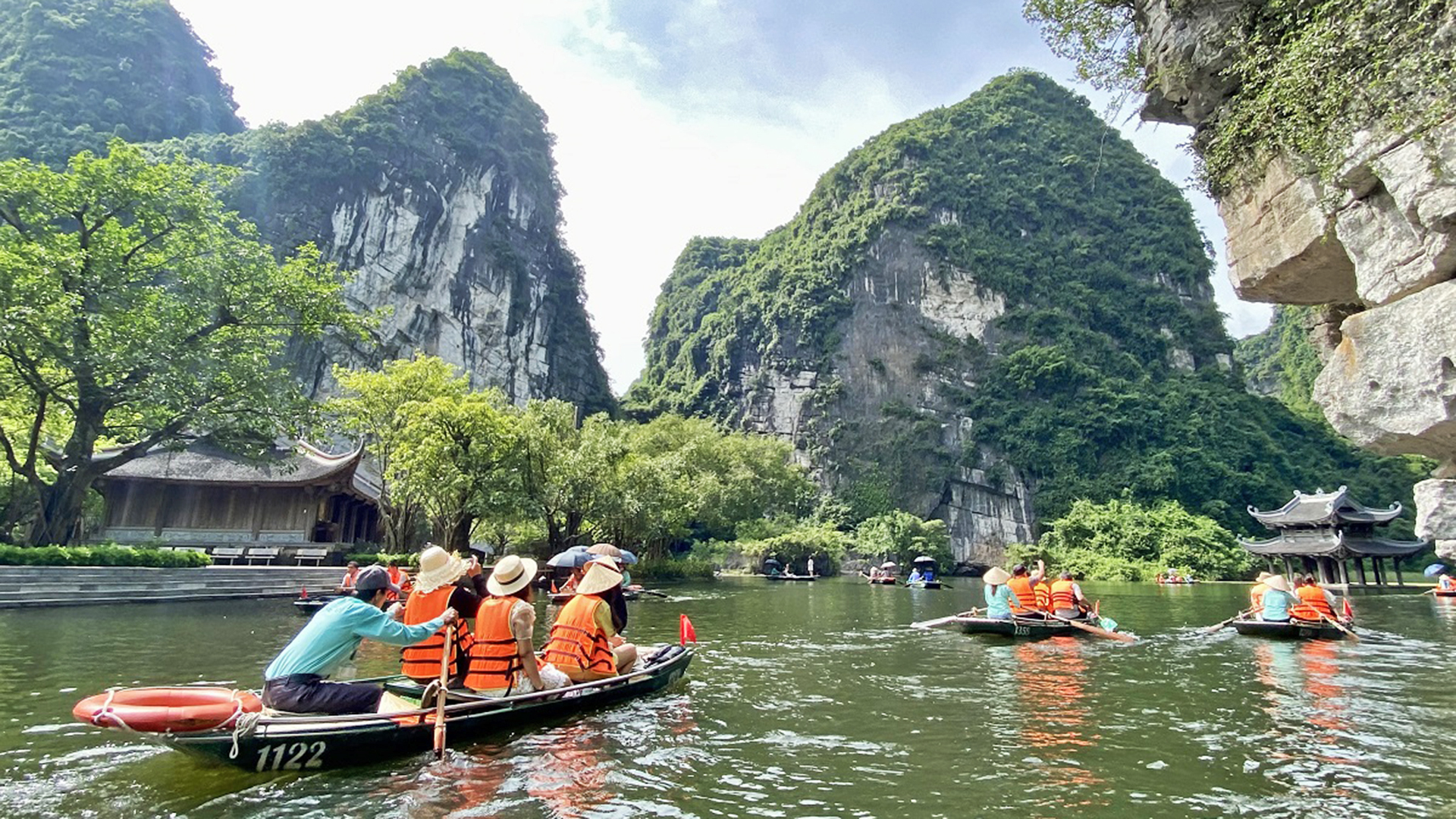 Day Tour I Discover Ninh Binh departing from Hanoi: Hoa Lu, Trang An and Cycling Experience